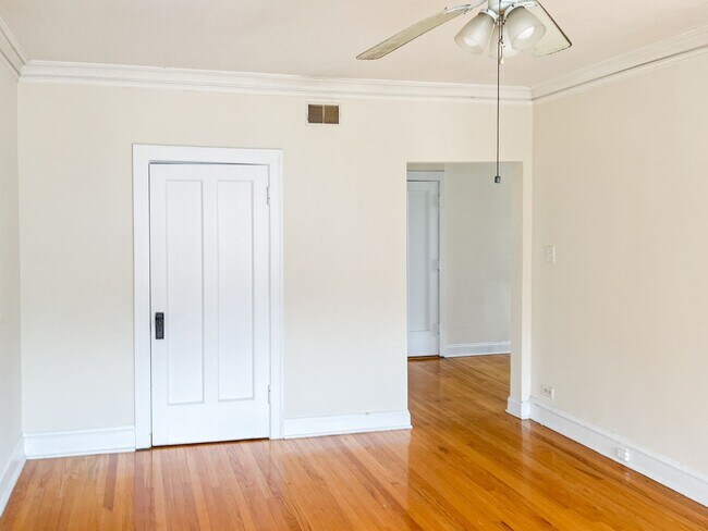 2008 W Foster Ave Unit 1