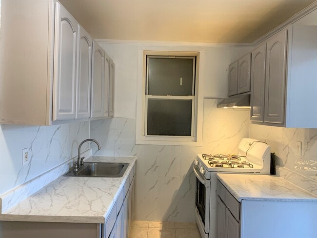 Photo - 4706 104th St Unit 3rd Floor