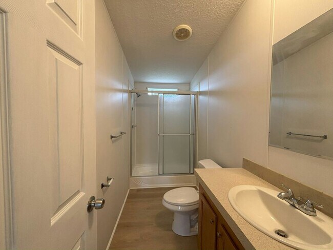 Photo - 19237 Cedar Crest Ct