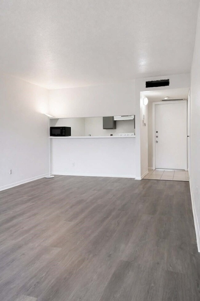 Photo - 3035 Walnut Bend Ln Unidad 26