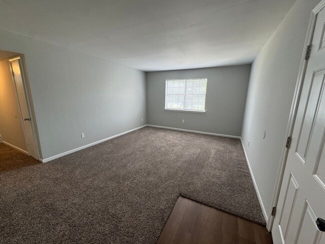 Photo - Hillside Apartments