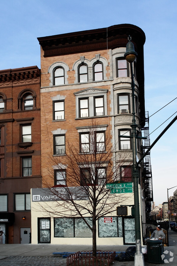 Photo - 100 W 113th St
