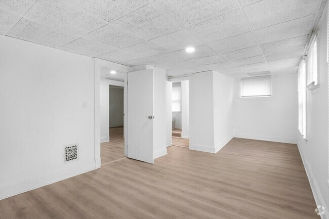 Building Photo - 14608 Alder Ave Rental