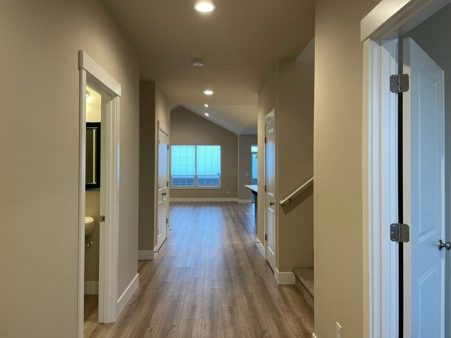 Photo - NEWER 4 Bed 2.5 Bath Home! MASTER ON MAIN! Located near the Ridgefield Outdoor Recreation Center,...