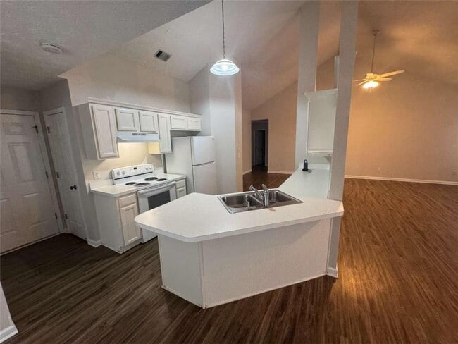 Photo - 4343 Grey Park Dr NE