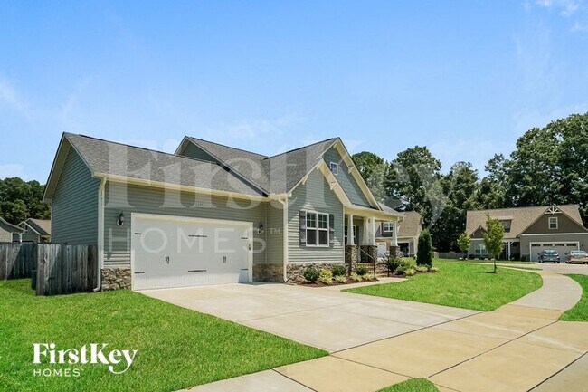 Photo - 295 Edgefield St