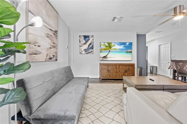 Photo - 1208 NE 5th Ave Unit 3