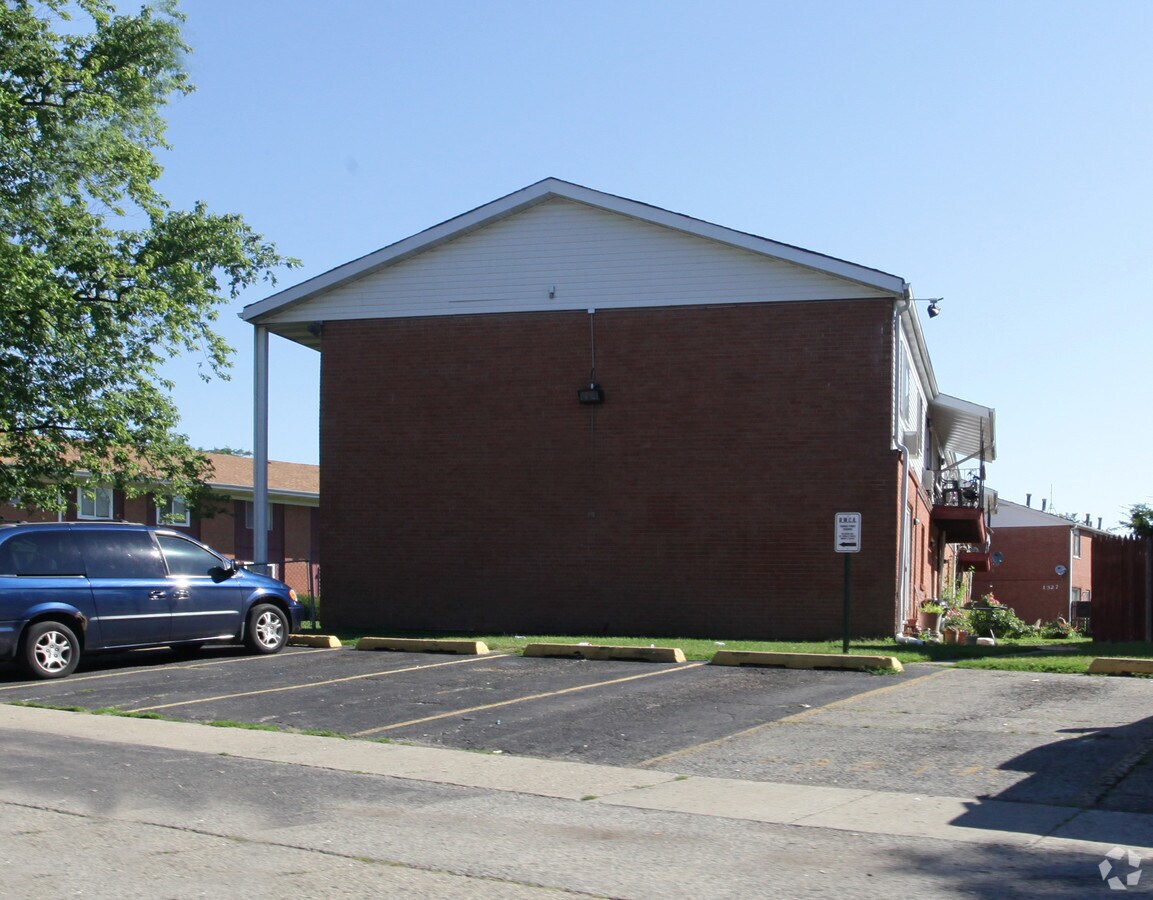 Photo - Randall West