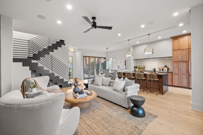 Photo - 601 S 9th St