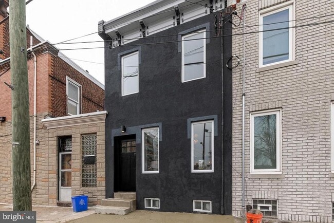 Photo - 2571 Trenton Ave