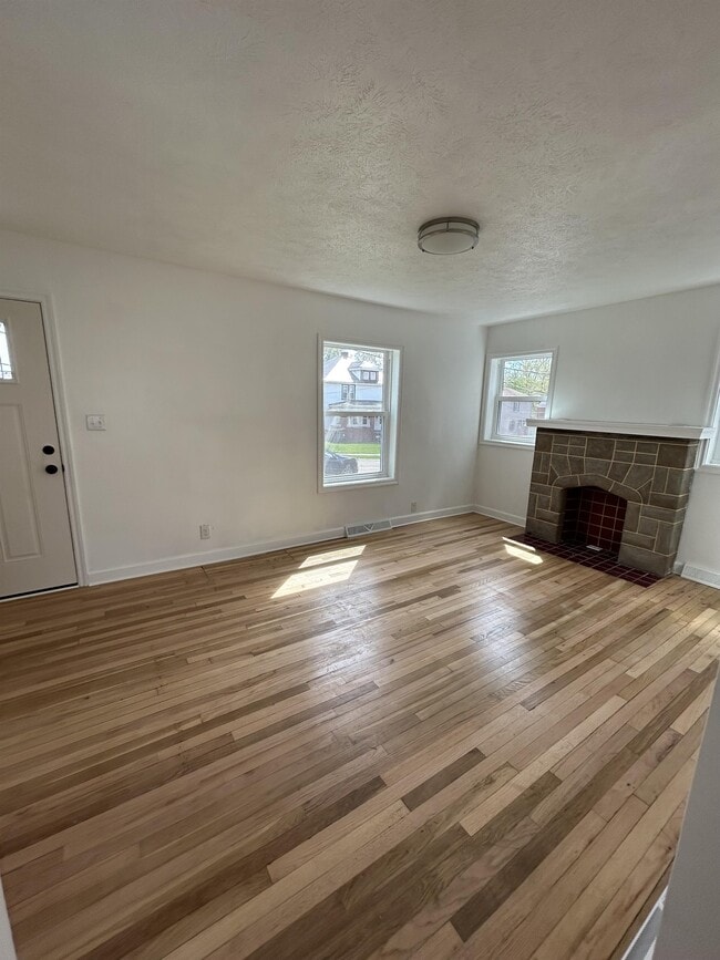 Photo - 2019 Oregon Ave