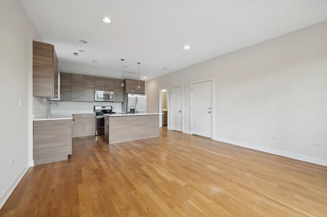 Photo - 1952 W Erie St Unit 3W