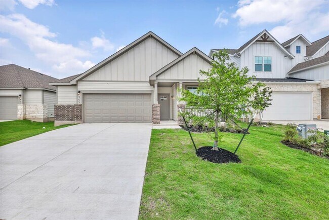 Photo - 505 Brooks Ranch Dr