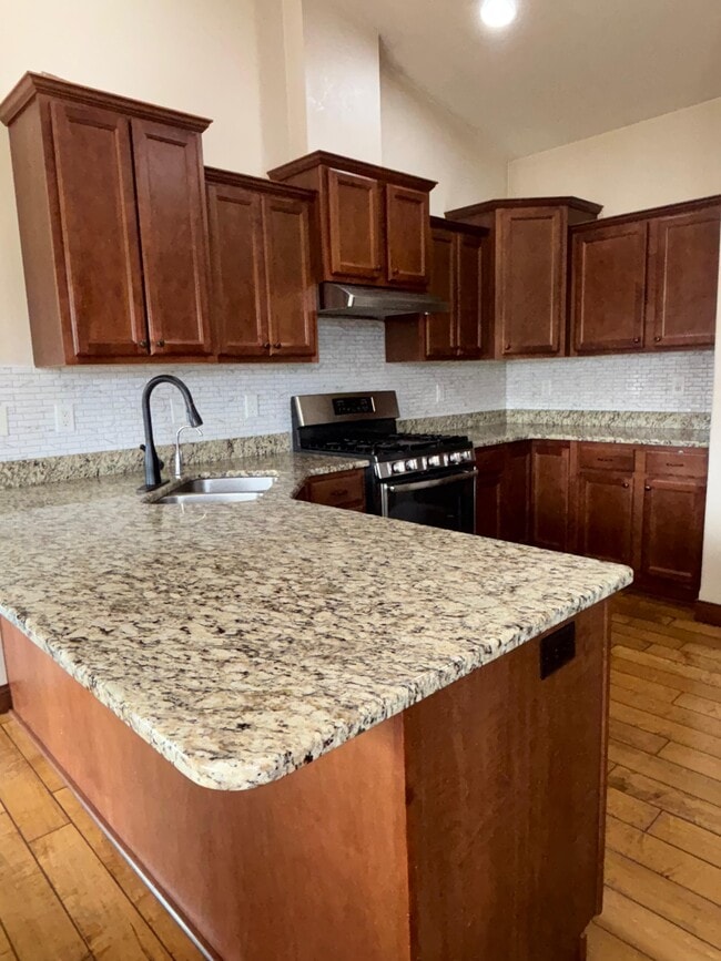 Photo - 185 Locust Dr