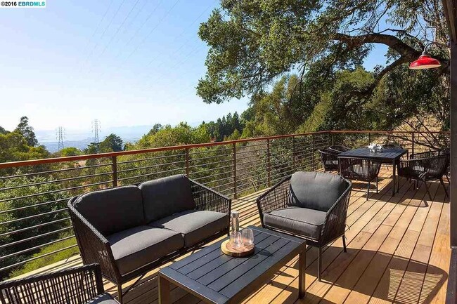 Photo - 6285 Skyline Blvd