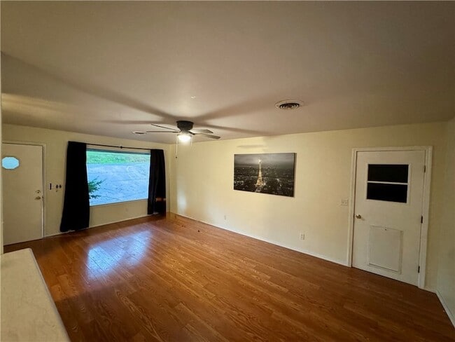 Photo - 19 Gore Ln