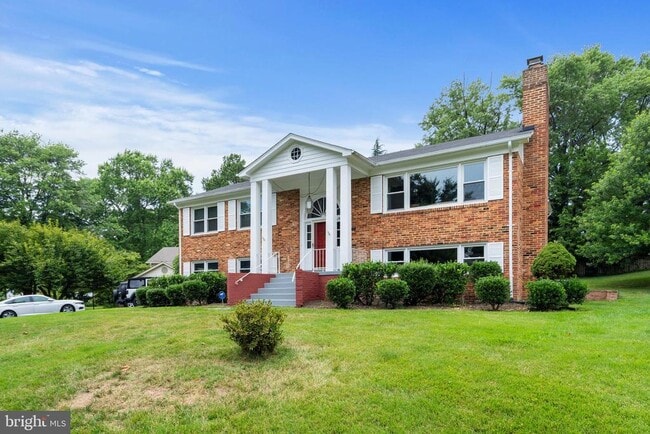8020 Agin Ct