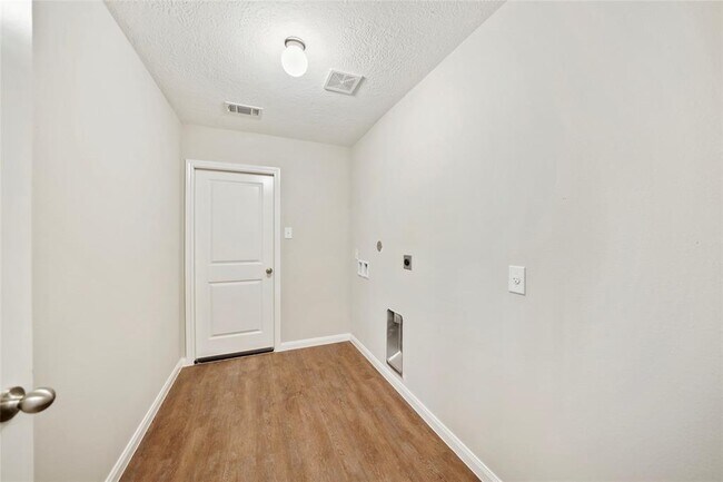 Photo - 80 County Rd 5102B