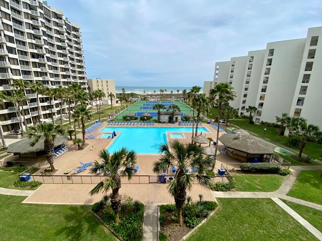Building Photo - 404 Padre Blvd Unit 3504