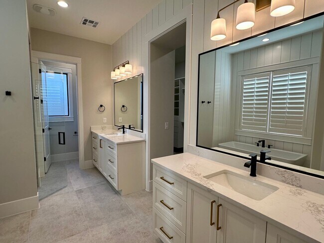 Photo - 5 Bedroom Home In Washington Fields