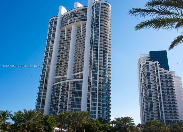 Building Photo - 18101 Collins Ave Unit 1605