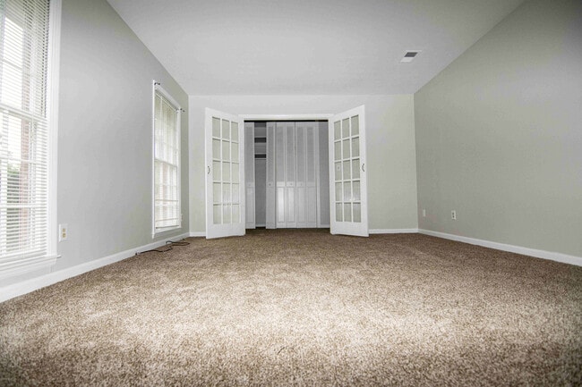 Photo - 4100 King Arthur Pl