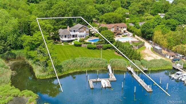 40 Overlook Dr
