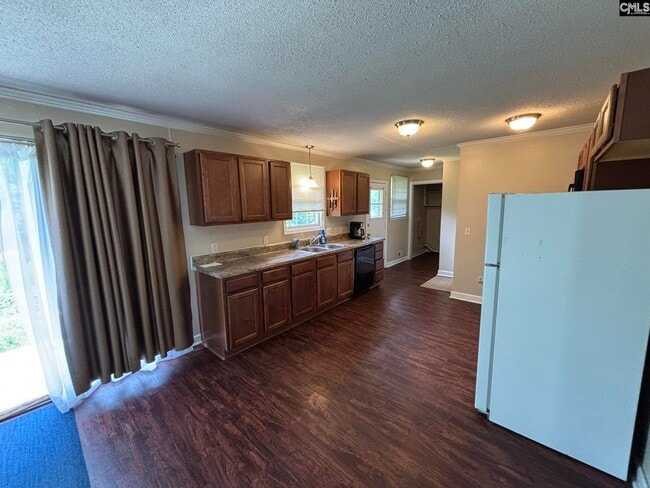 Photo - 7247 Holloway Rd