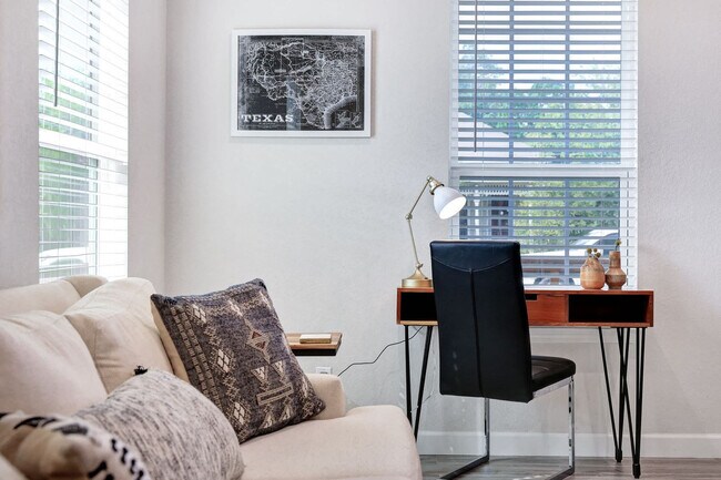 Photo - 1214 Hays St Unidad ID1377371P