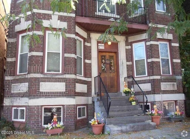 Building Photo - 68 Morris St Unit APT 5