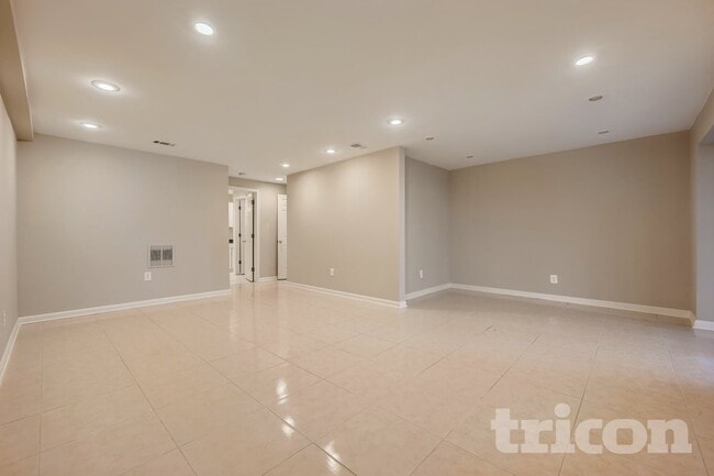 Building Photo - 337 Wye Mill Ct