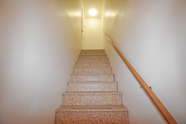 Photo - *** PENDING   APPLICATION *** Unidad Apt 8