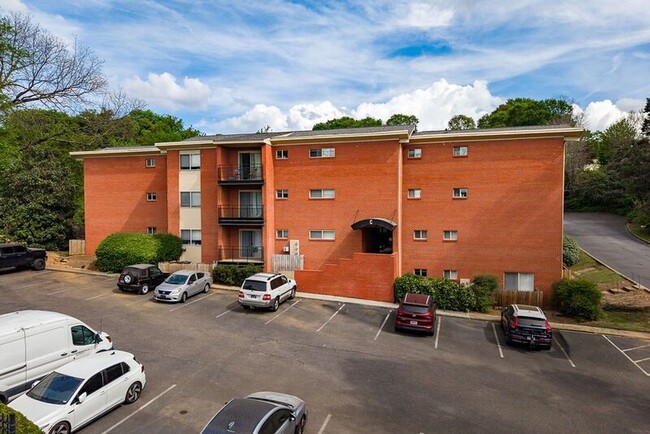 Photo - 250 Little St