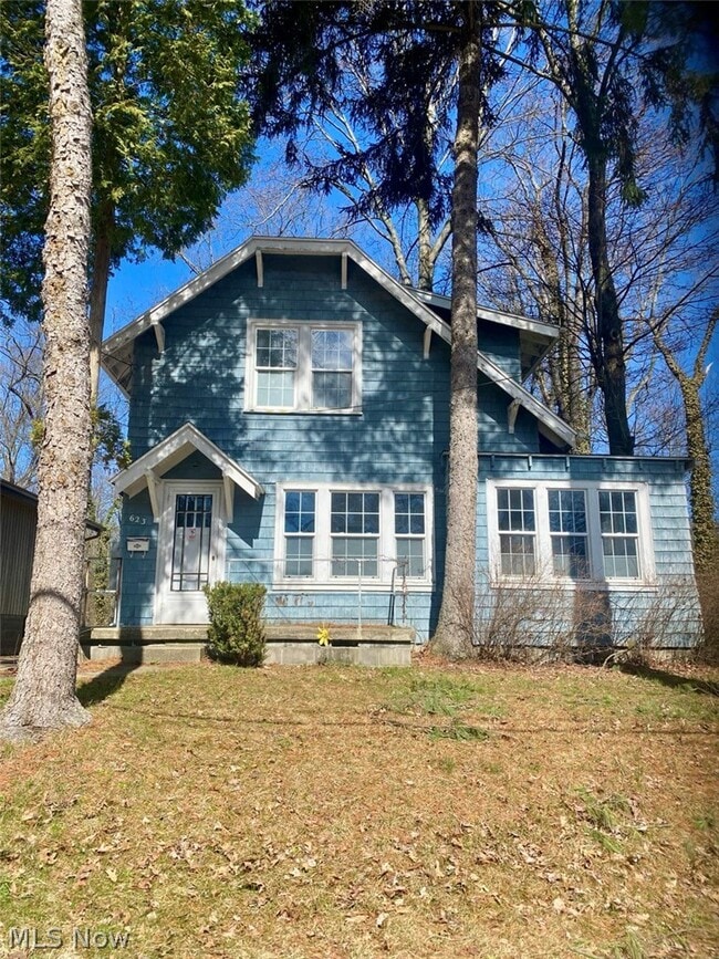 Building Photo - 623 Doris Ave