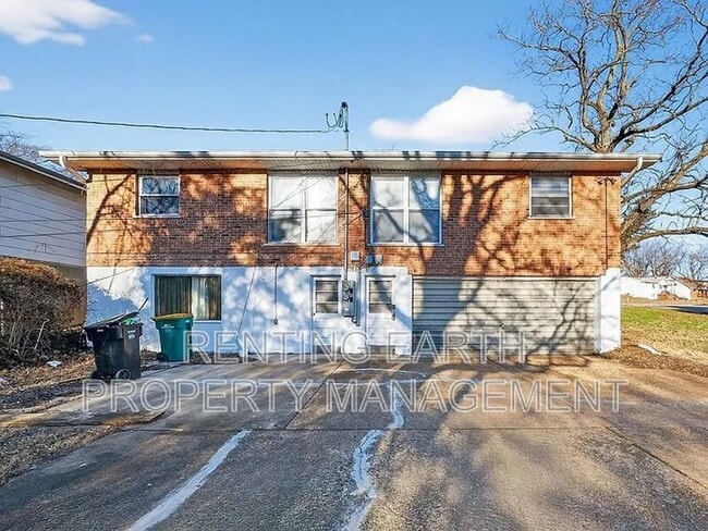 Photo - 8908 Scottdale Ave