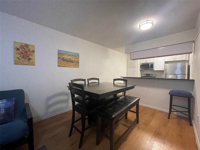Photo - 2207 Leon St Unit 309