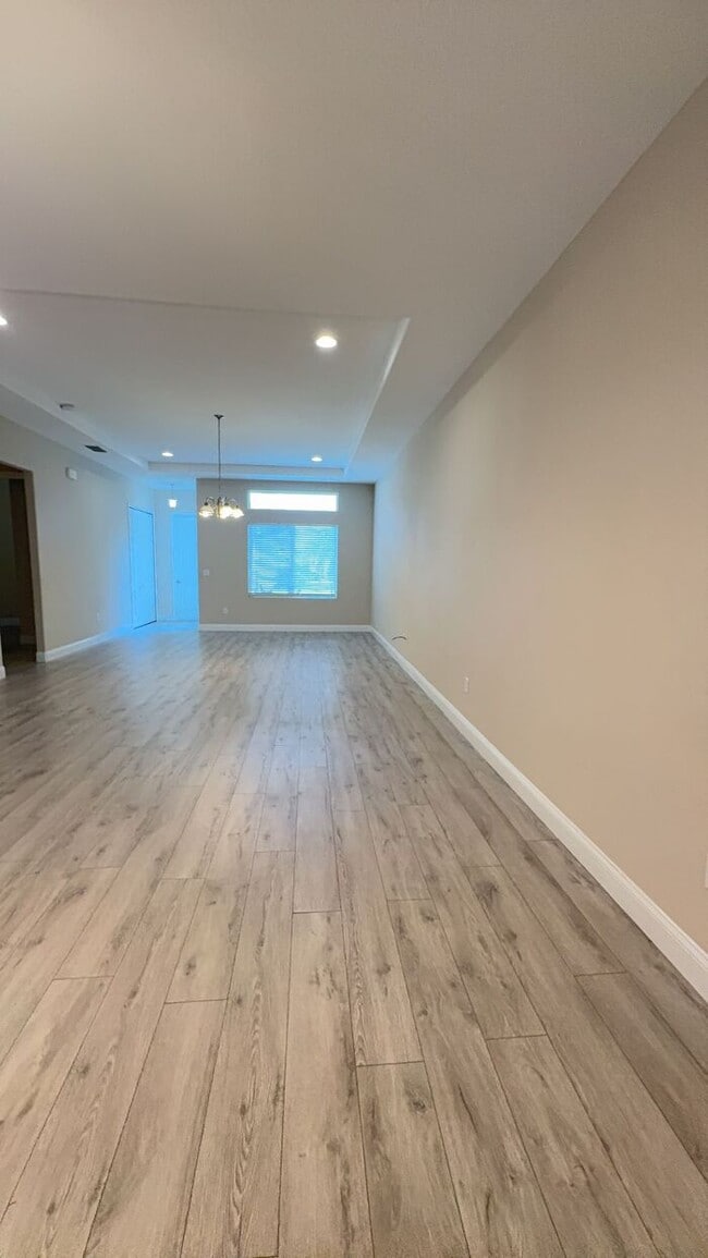 Photo - 1 Linden Place Unit B
