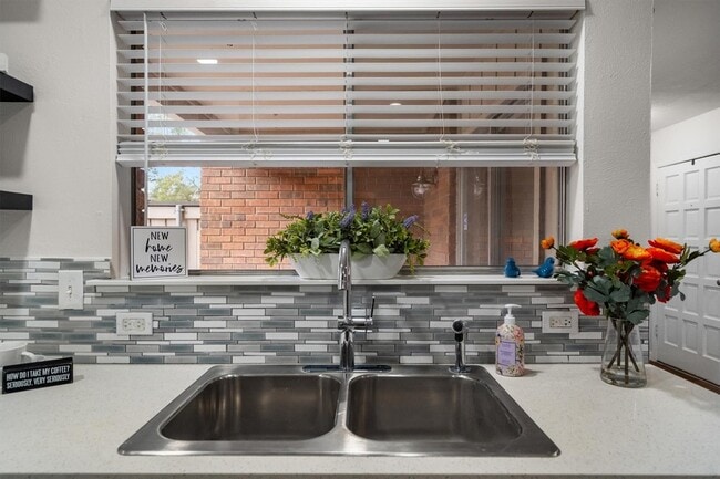 Photo - 2808 Escada Dr Unit 107R