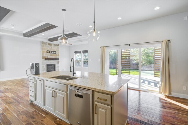 Photo - 135 Bella Luce