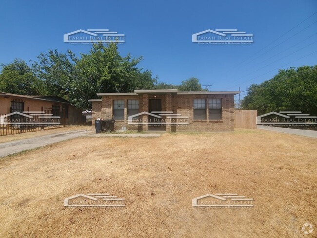 Building Photo - 3/2 Home Now Available in Fort Worth!