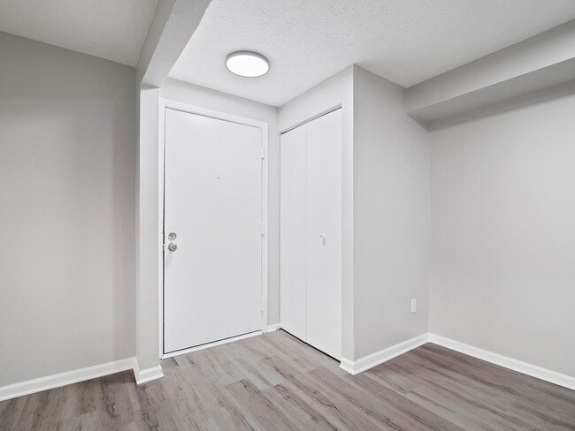 Pinegrove Apartments