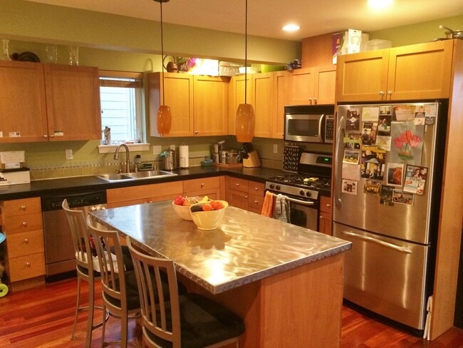 Photo - 3bd/2.25ba Seattle Home