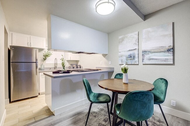 Photo - The Edge on the Boulevard