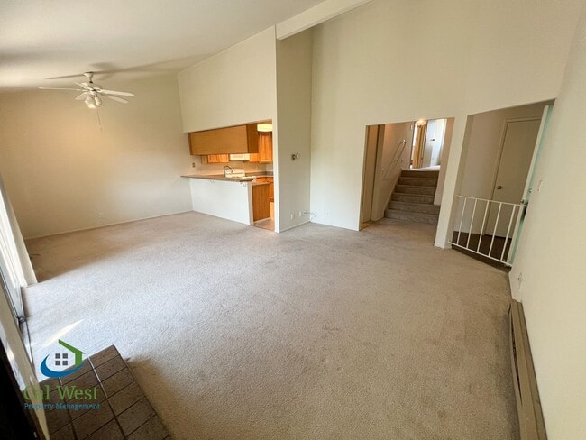 Building Photo - 2212 Almaden Rd Unit Almaden B- HOA