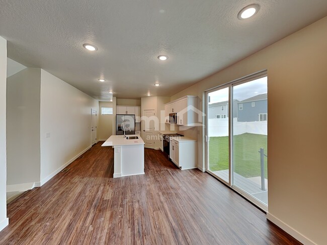 Photo - 3402 N Annabell St