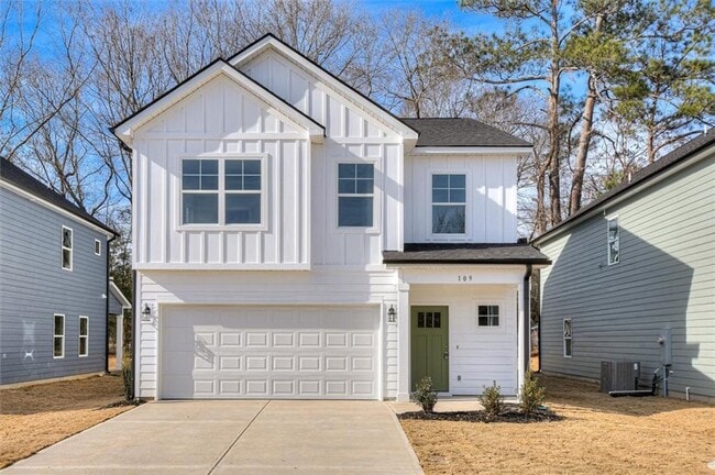 Building Photo - 109 Essence Dr