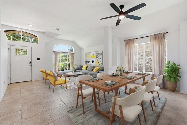 Photo - 5021 McDade Dr