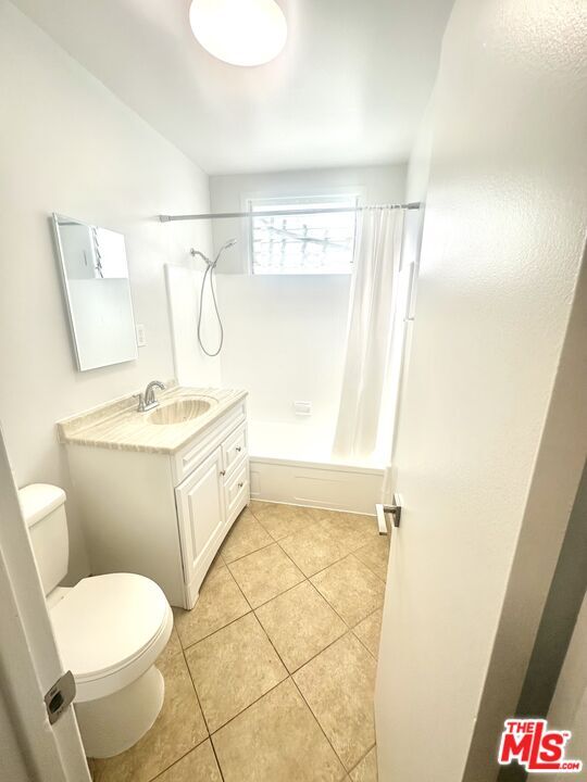 Photo - 8360 Blackburn Ave Unidad 4