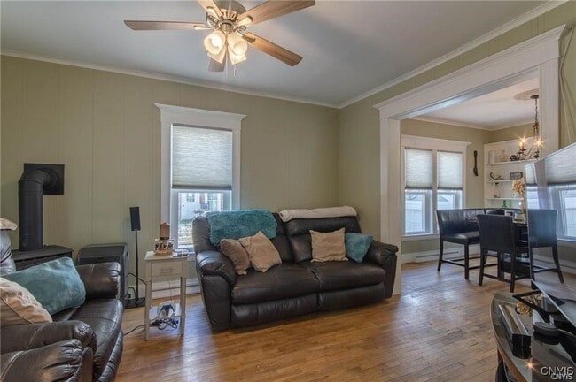 Photo - 1209 Boyd St