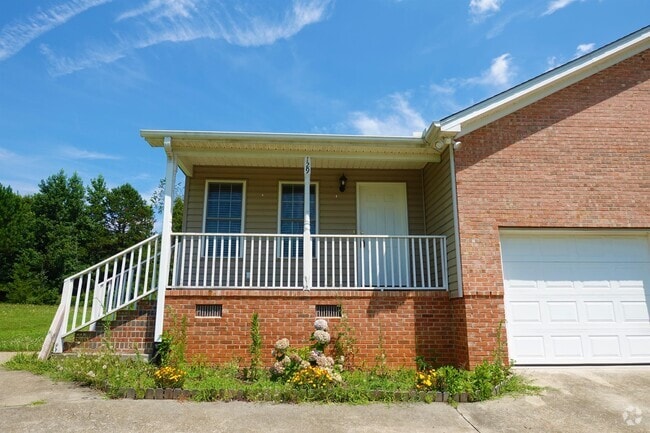 Building Photo - 129 River Oaks Cir Rental